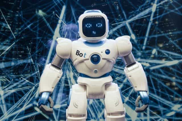 Infografía sobre la utilidad, optimización de costos y aplicaciones reales de las Sociedades Automatizadas por Inteligencia Artificial (SA-IA).